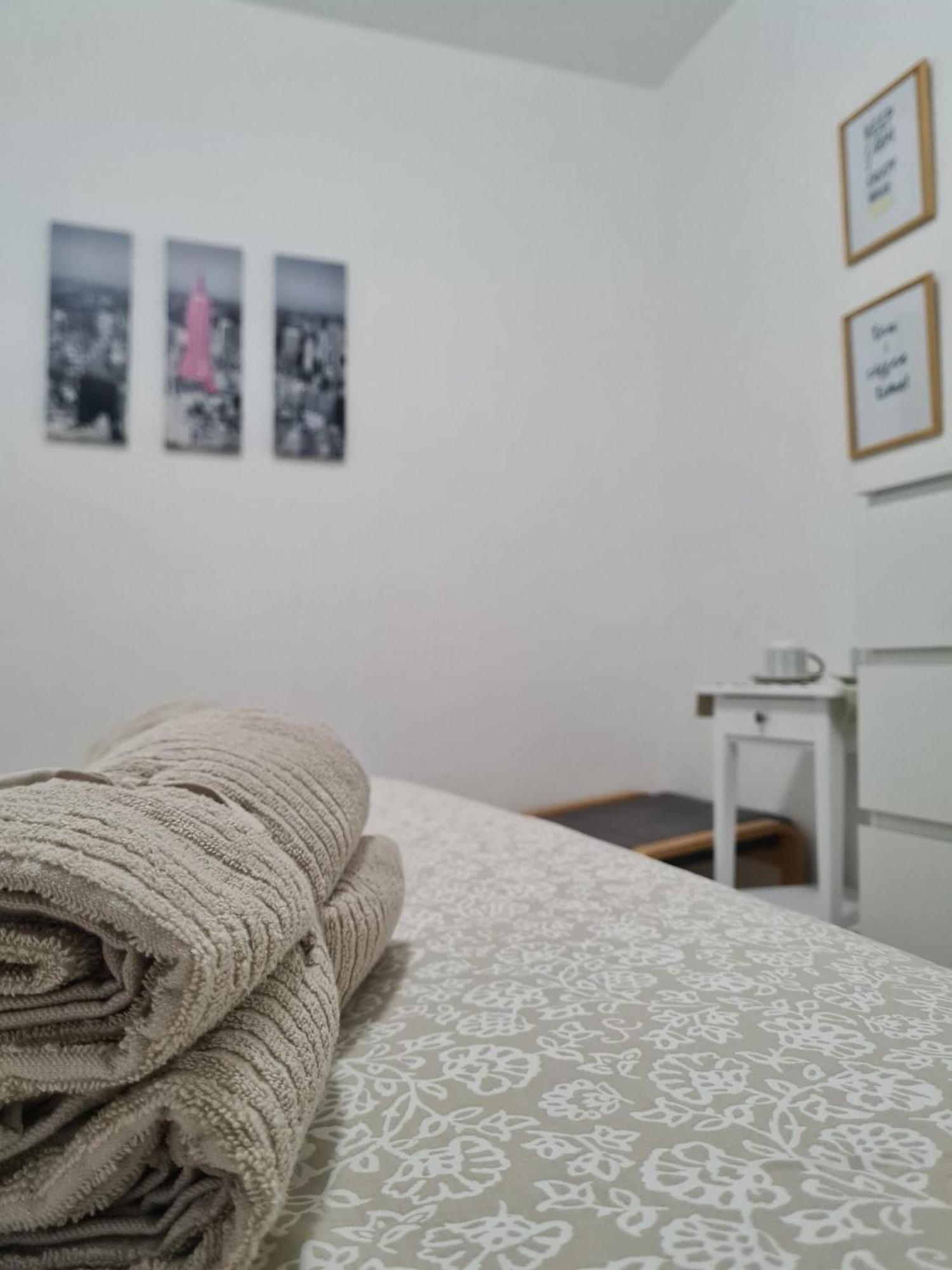 Eeb Private Room Habitacion Privada En Piso Compartido Σαν Κριστόμπαλ ντε Λα Λαγούνα Εξωτερικό φωτογραφία